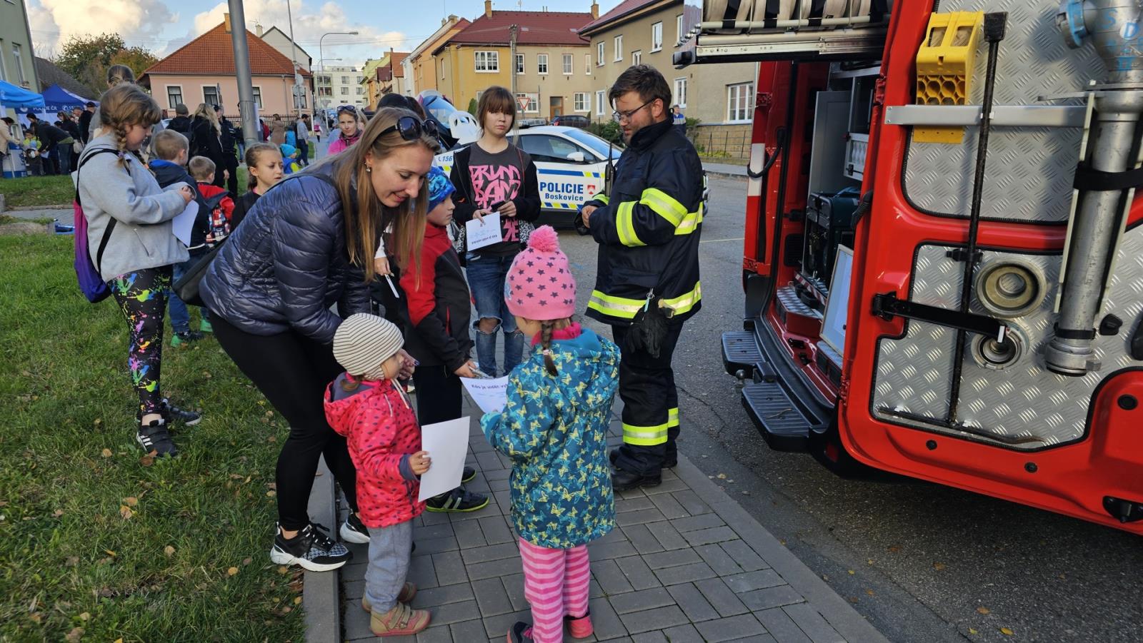 3 Kdo je vidět, vyhrává - Boskovice.jpg