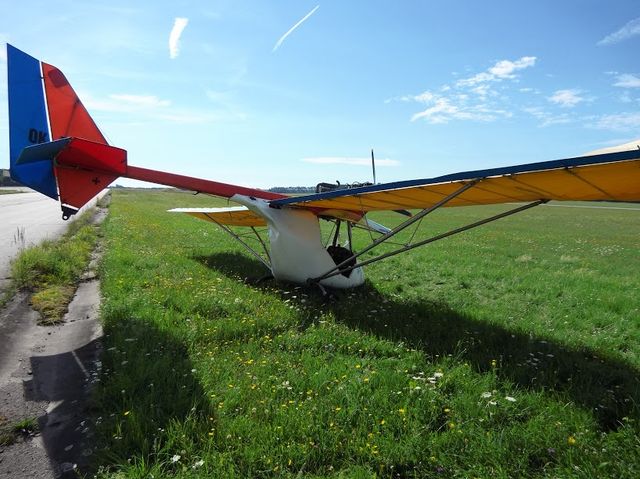 3 Pád ultralightu Hodonice -3.jpg