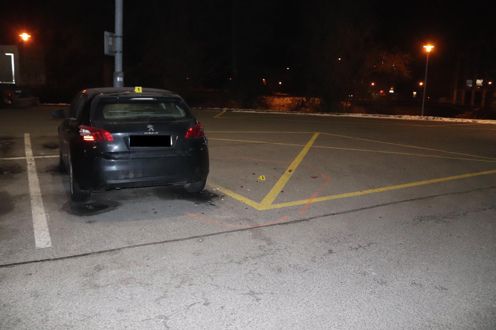 3 Poškozené vozidlo Peugeot.JPG