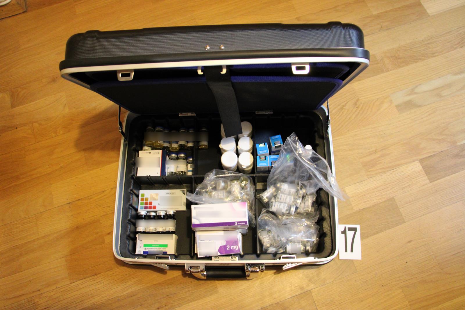 3 -domovní prohlídka.JPG