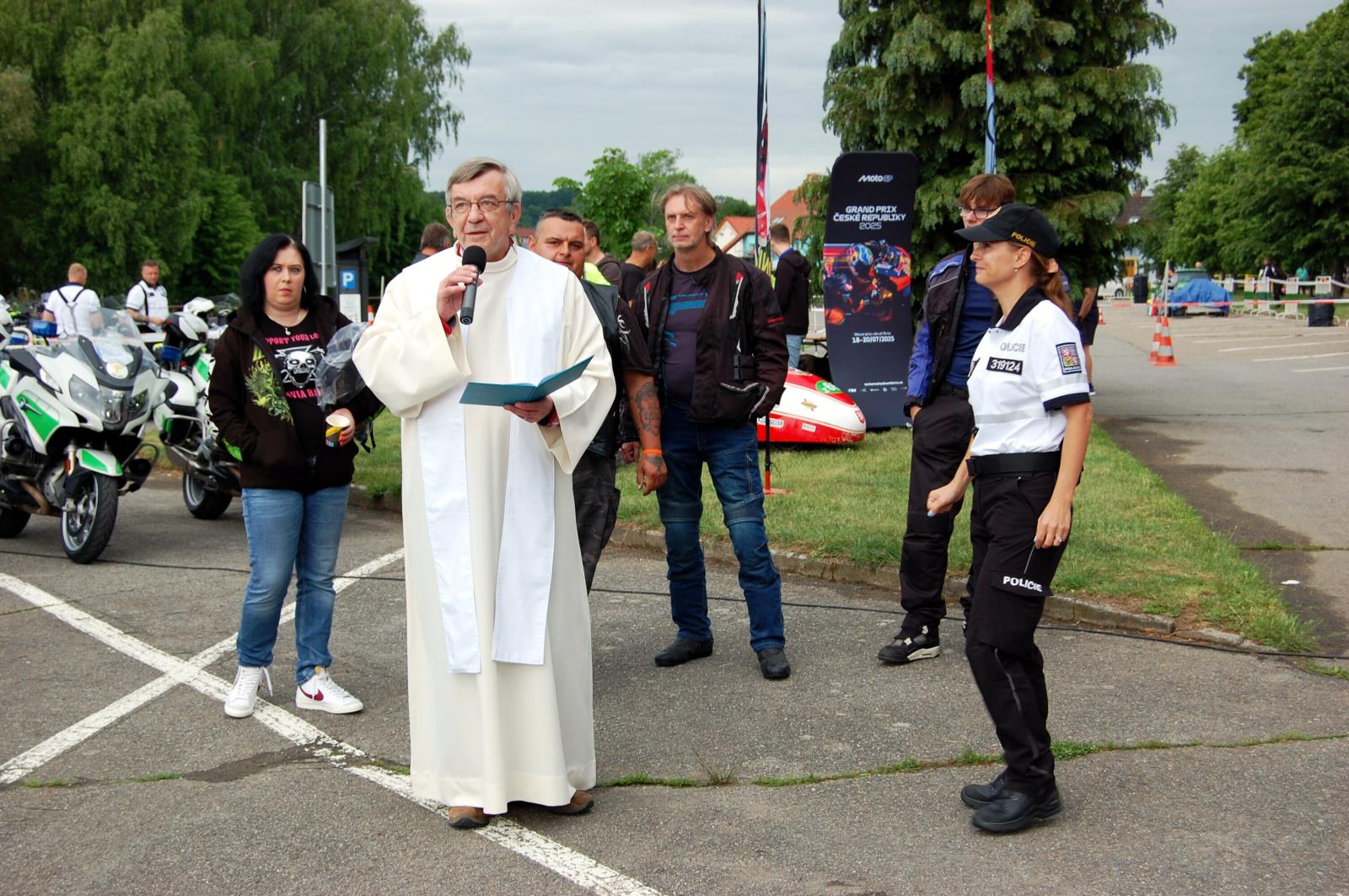 3 farář P.Trmač.jpg