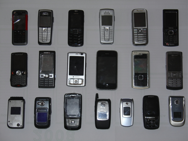 3.4.09 odcizené mobilní telefony