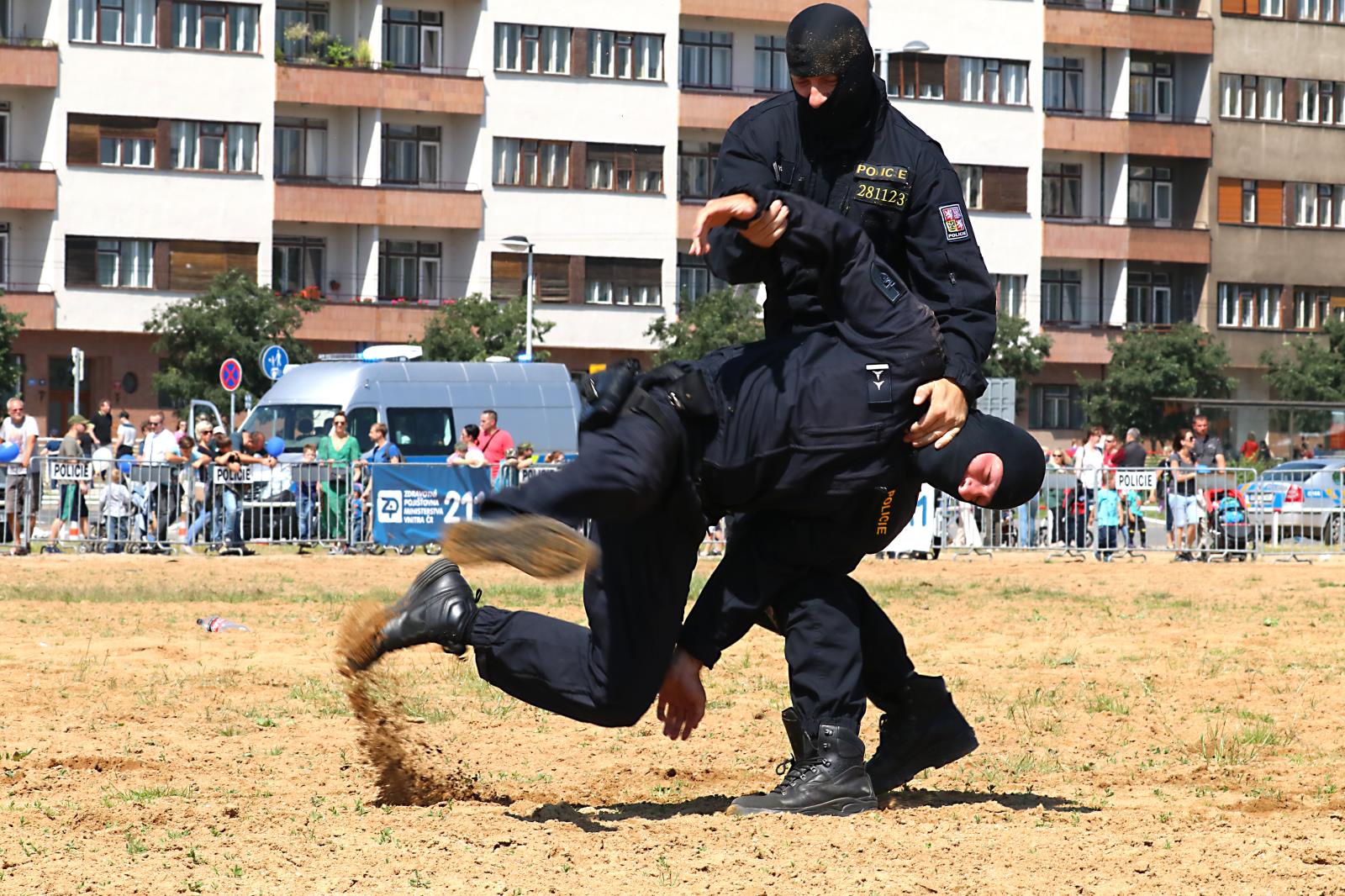 31 XII. den s policií (31).JPG