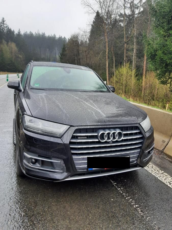 4 Audi Q7 (4).jpg