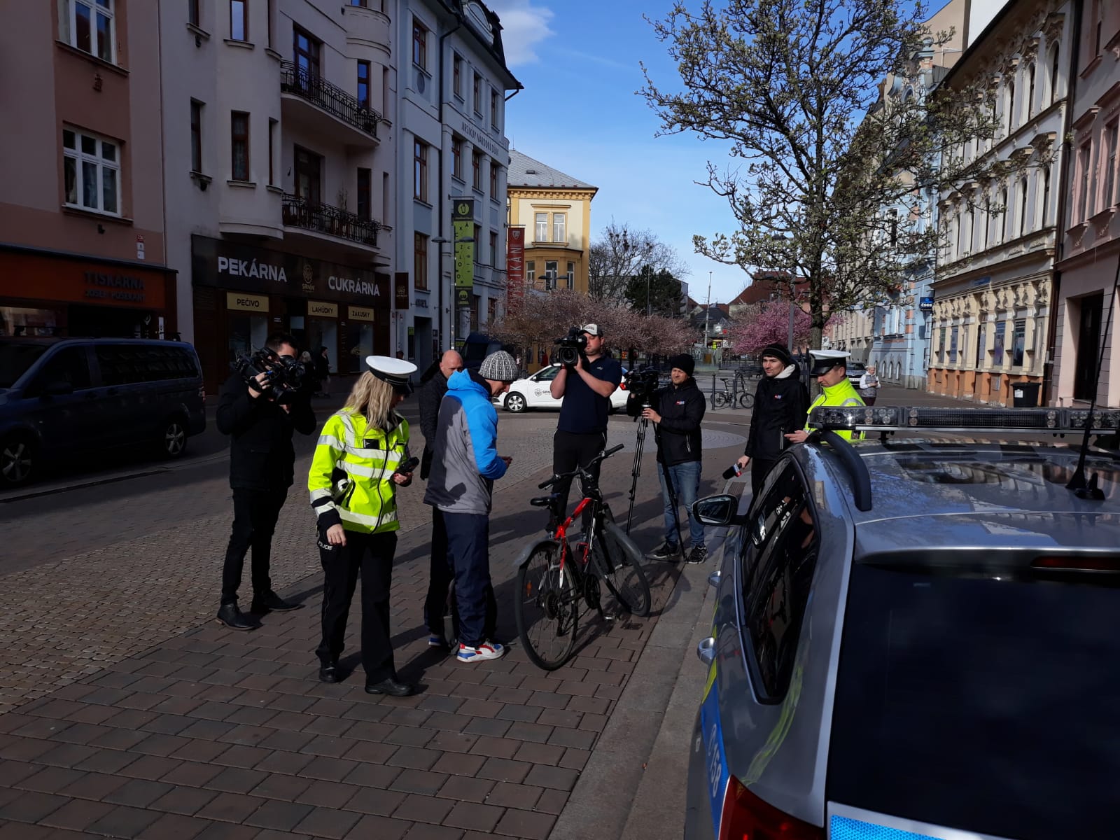 4 DBA - cyklisté a elektrokoloběžkaři (4).JPG