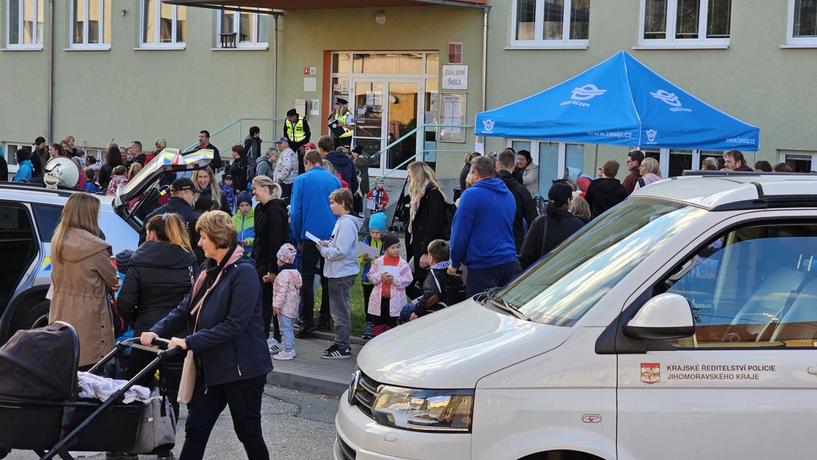 4 Kdo je vidět, vyhrává- Boskovice I.jpg