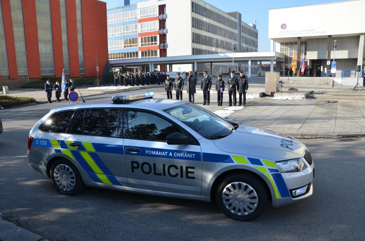 5 Odjezd policistů do Makedonie