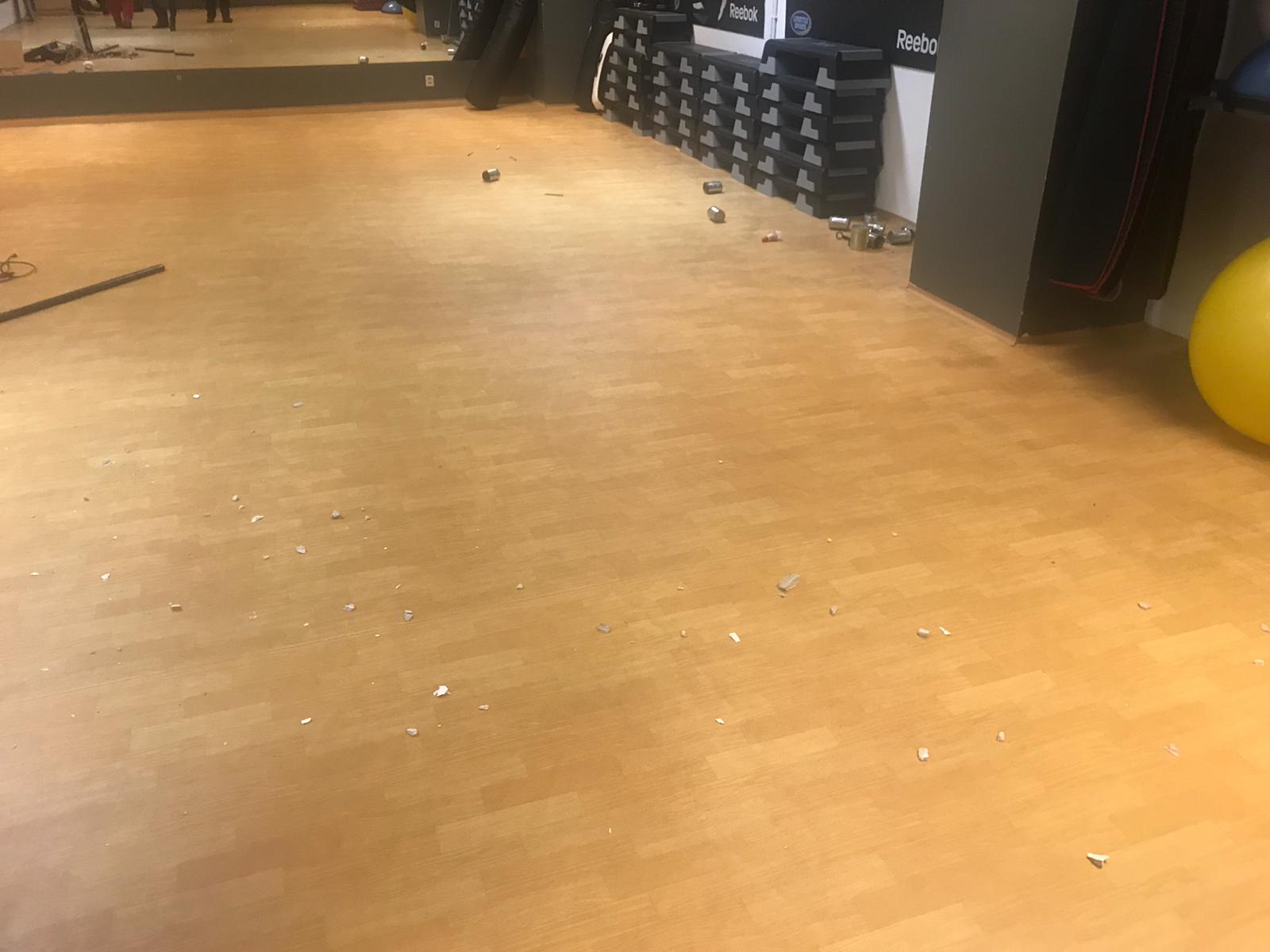 5 vykradení fitness centra (5).jpg