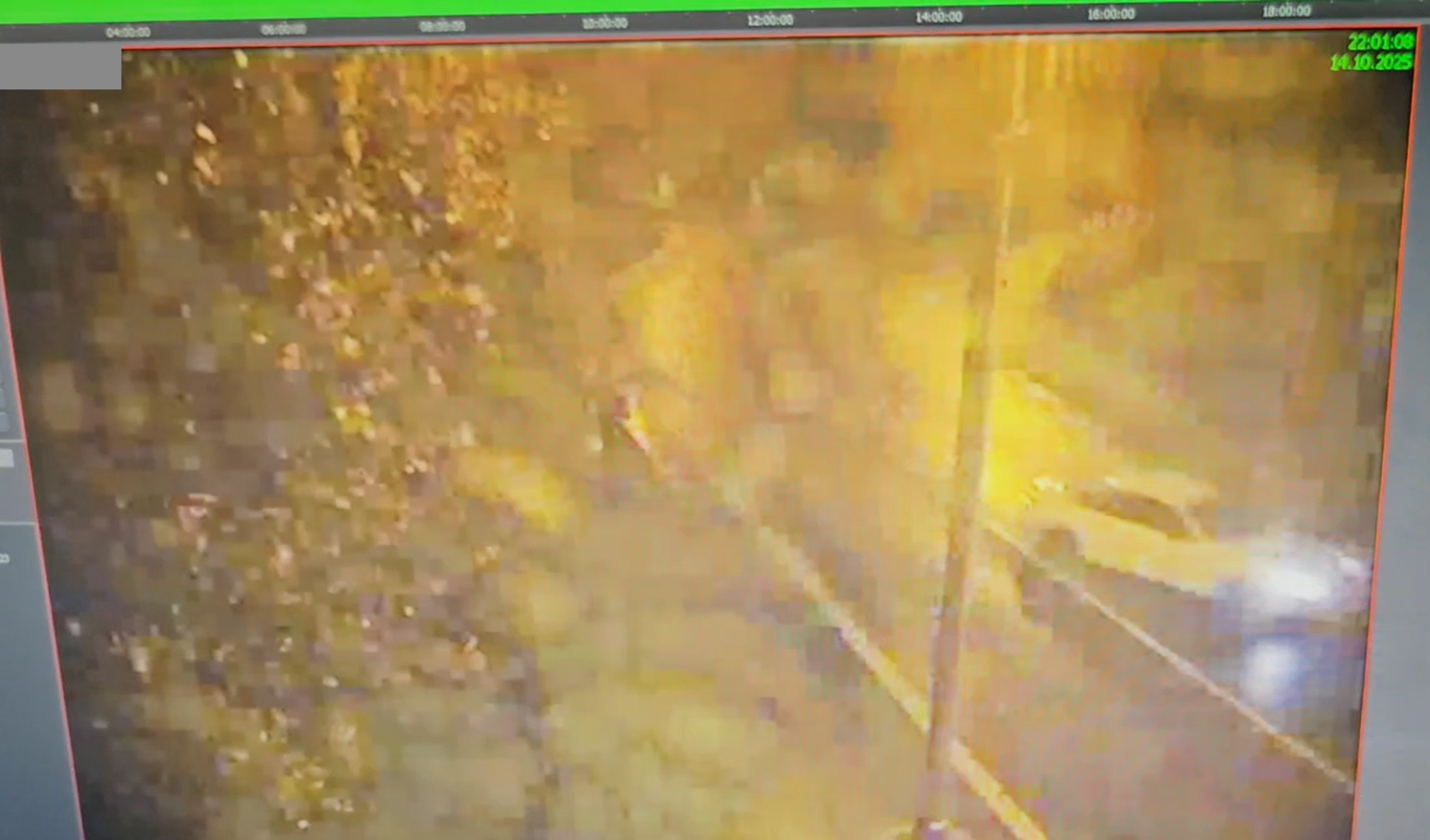 6 Neznámé bílé vozidlo.png