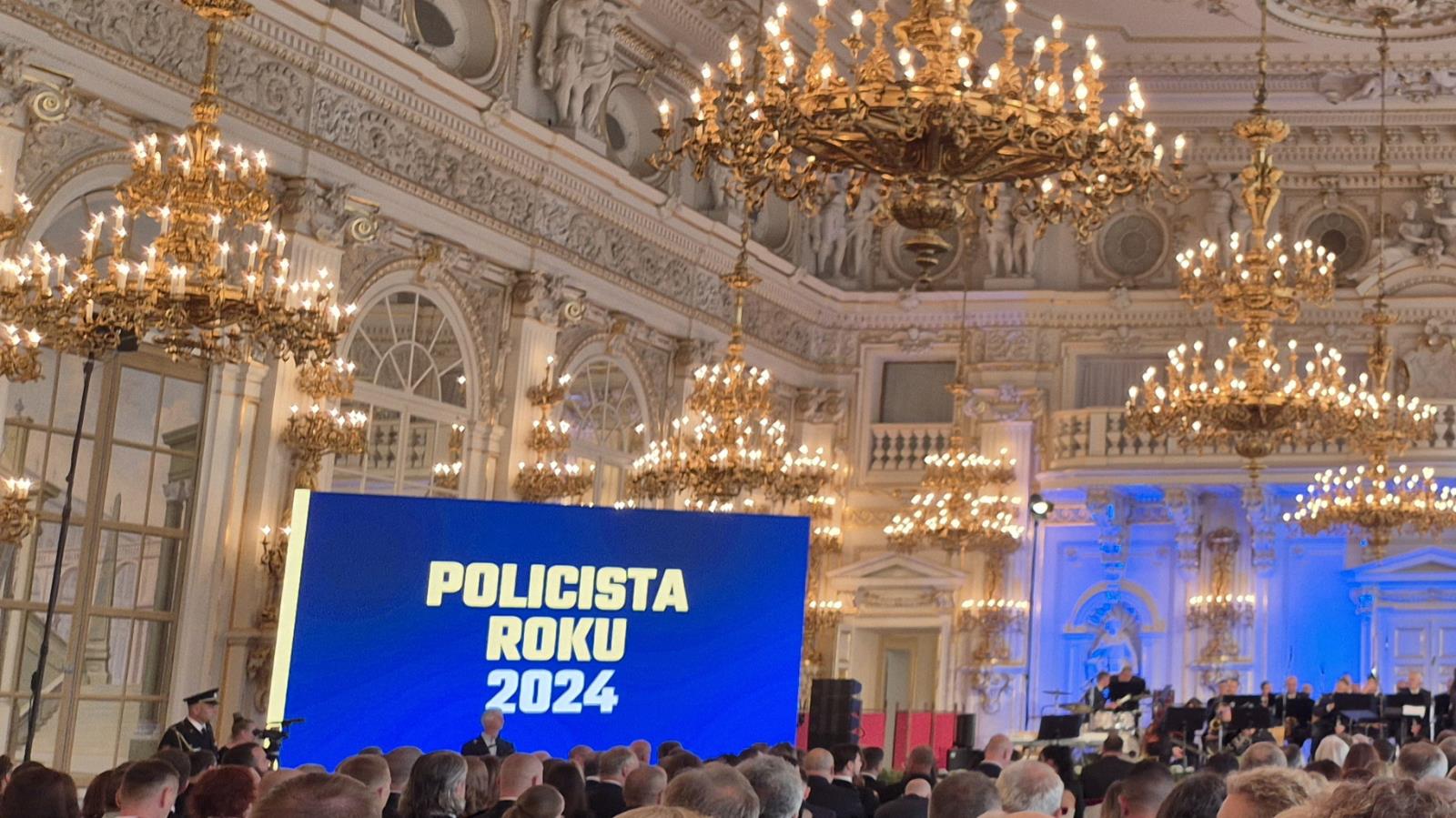 6 Slavnostní vyhlášení ankety Policista roku.jpg