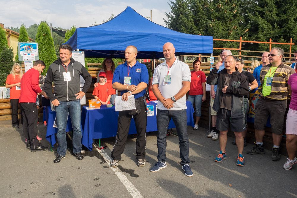 8 Pochod přátelství a podpory