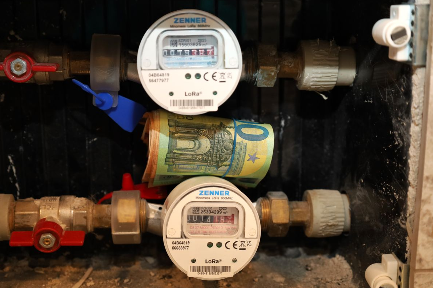 8 Vodoměry a peníze2.png