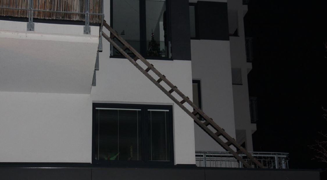 8 vloupání na balkón.JPG