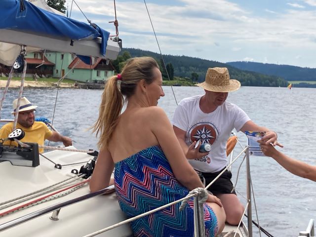 9 Bezpečně u vody a Řídím, piju nealko pivo - Lipno 2022 (35).JPG