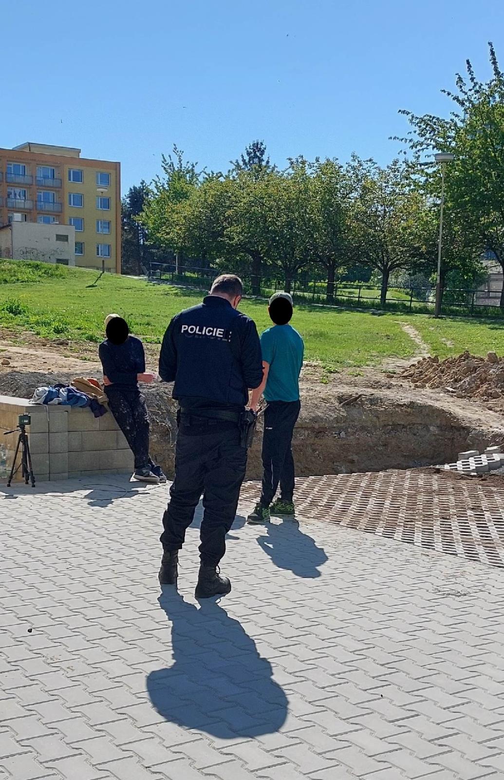 Akce "Stavba 3-25"