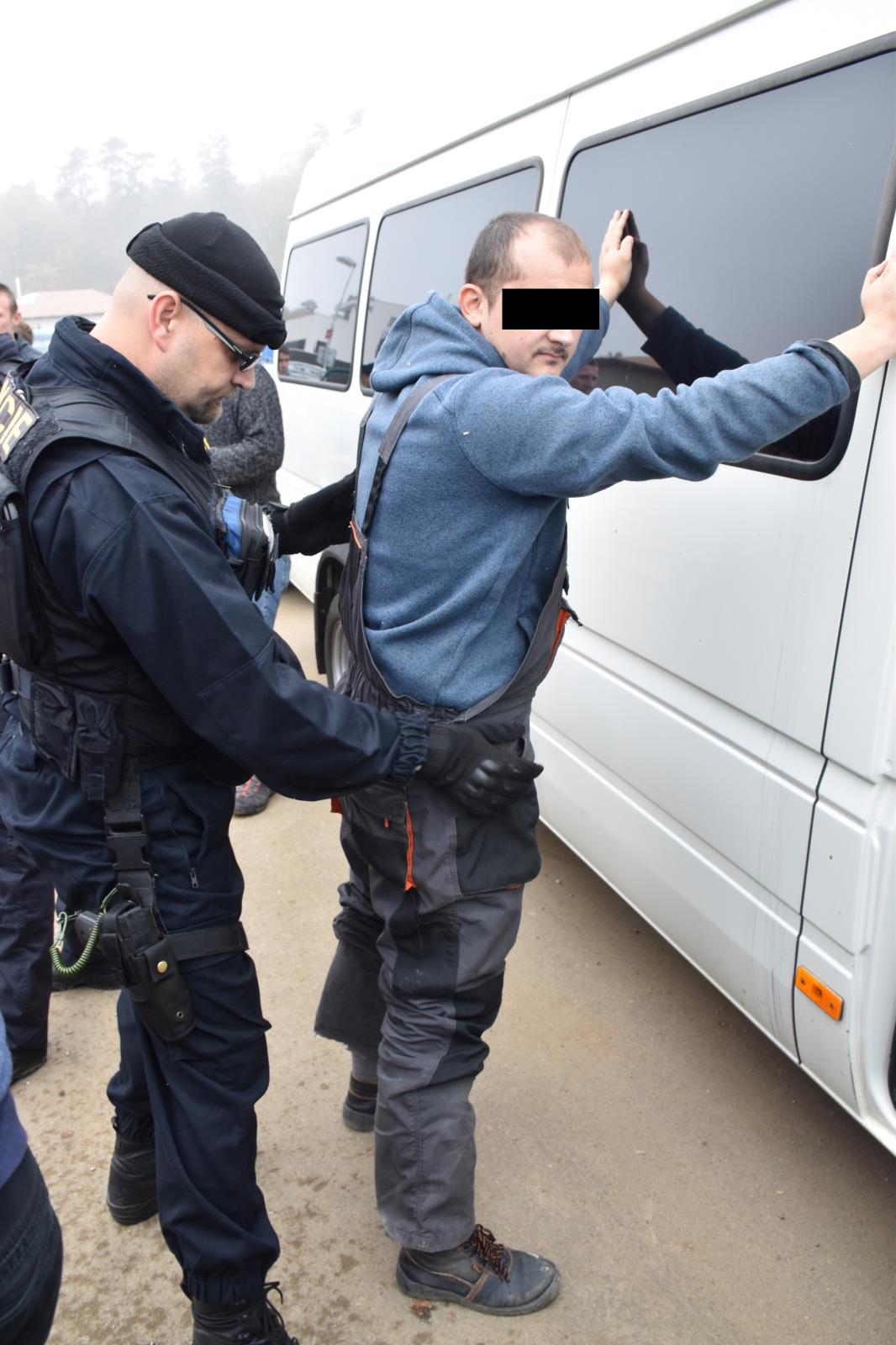 Akce cizinecké policie