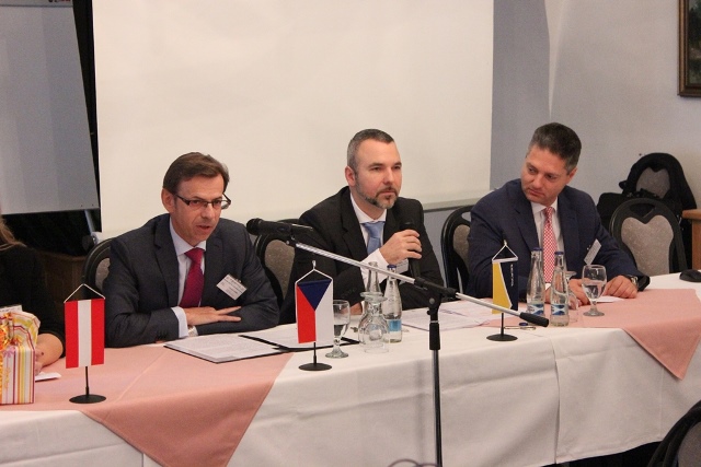 Analytická Praha 2014 (1).JPG