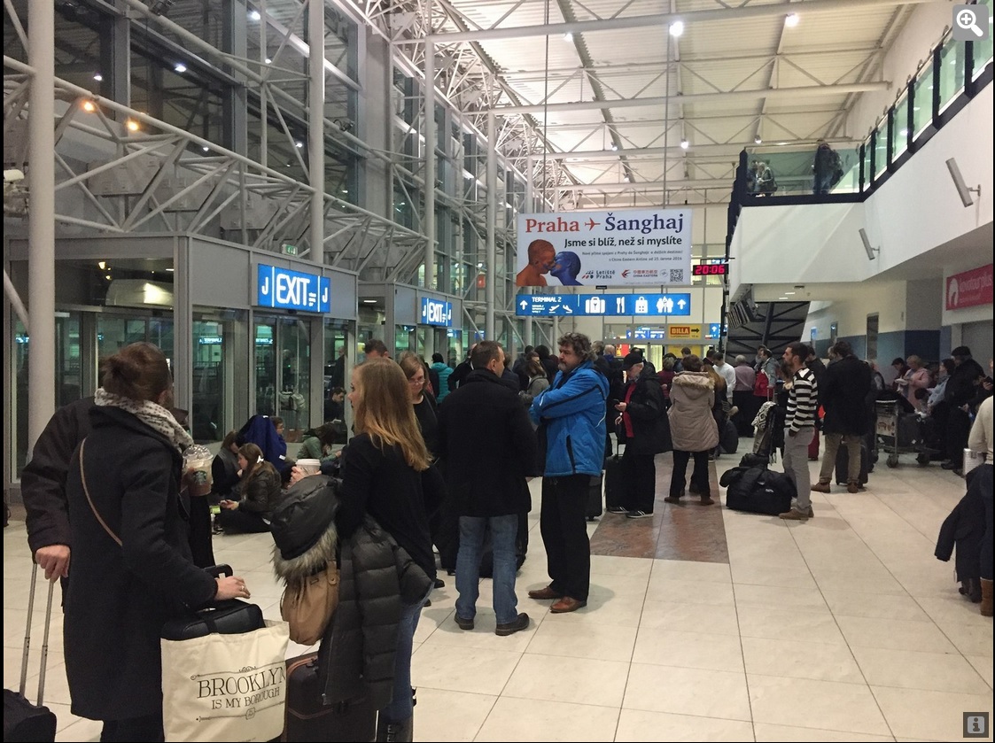 Anonym hrozil bombou na letišti Václava Havla