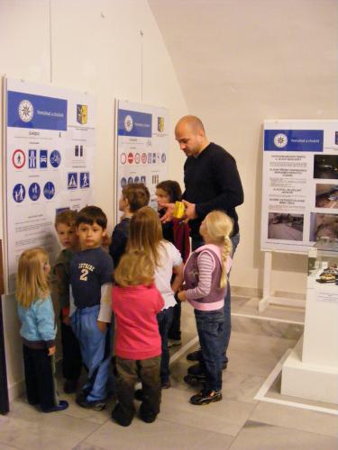 Autíčka z krabiček