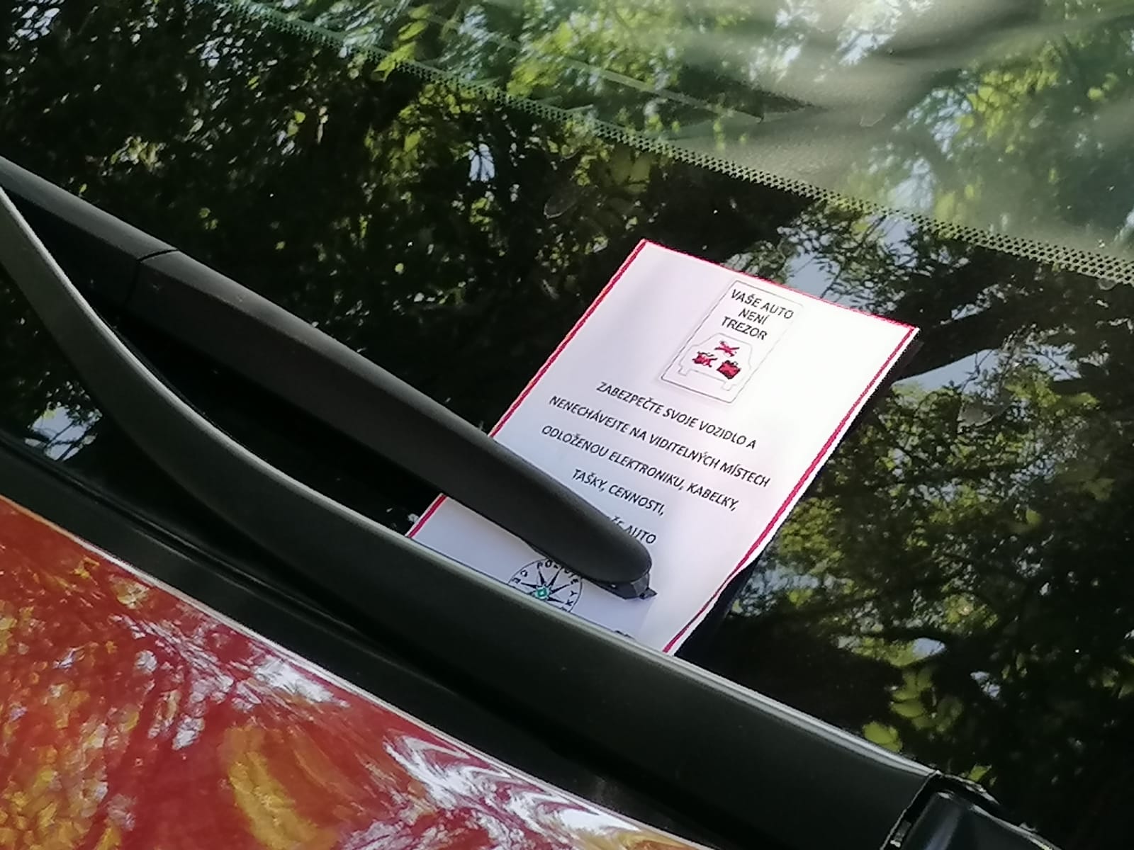 Auto není trezor