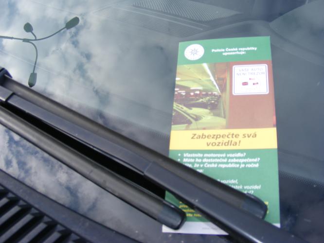 Auto není trezor .jpg