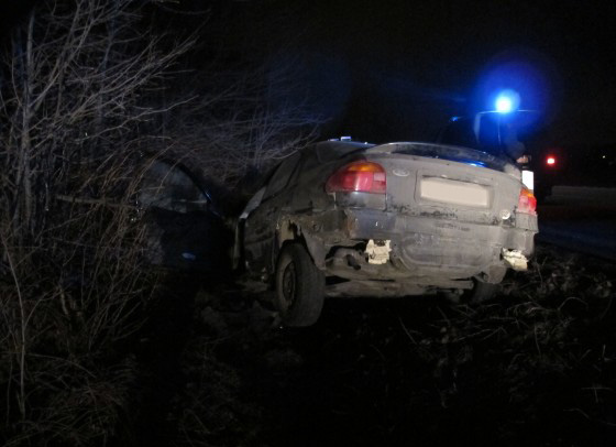 Foto: PČR/ havarovaný ujíždějící automobil