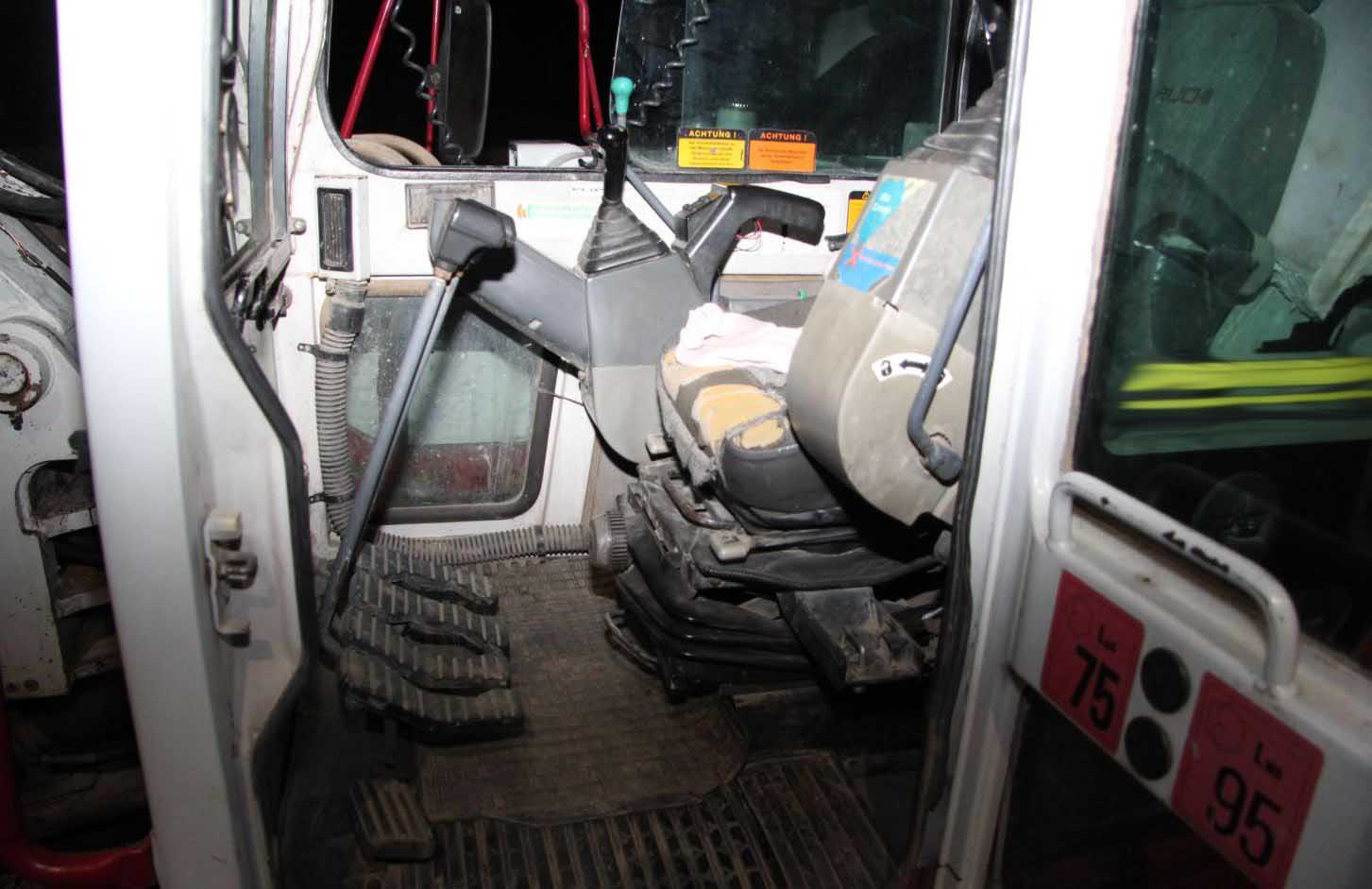 Bagr01.jpg