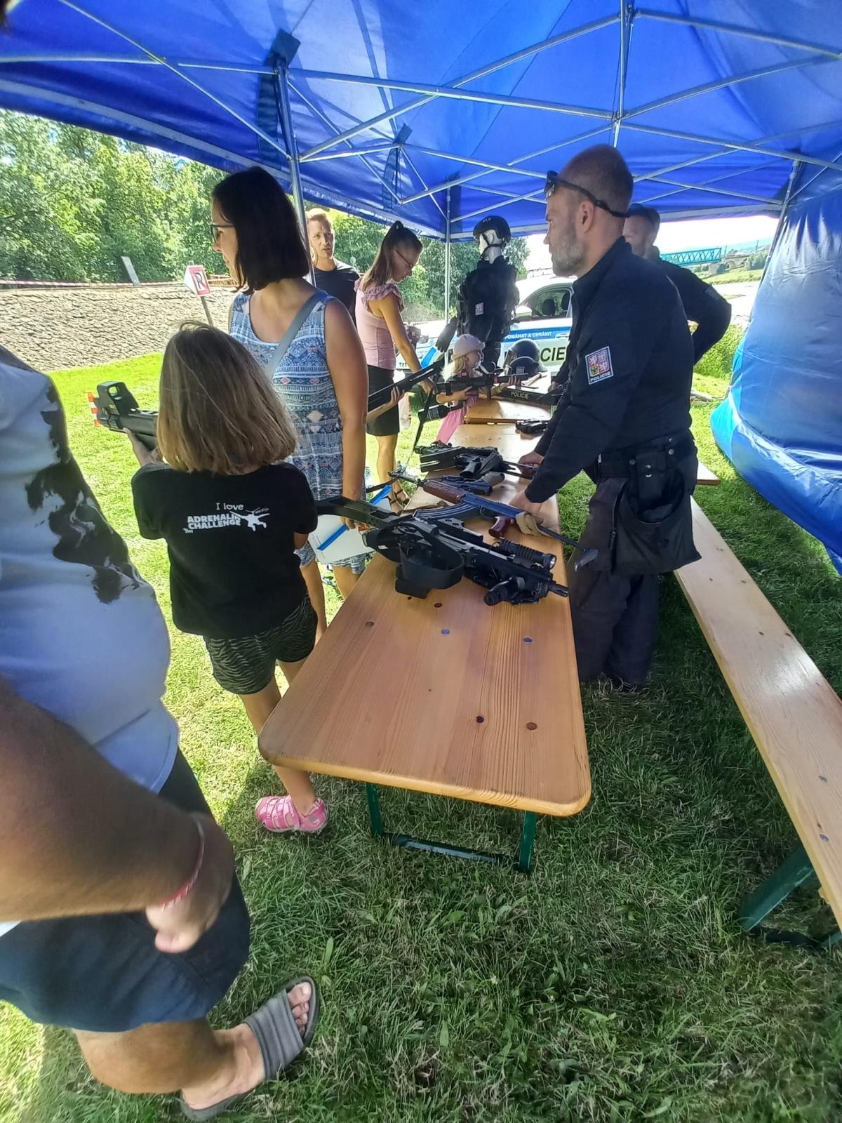 Běh na podporu vojenského fondu solidarity a nadace hasičů a policistů