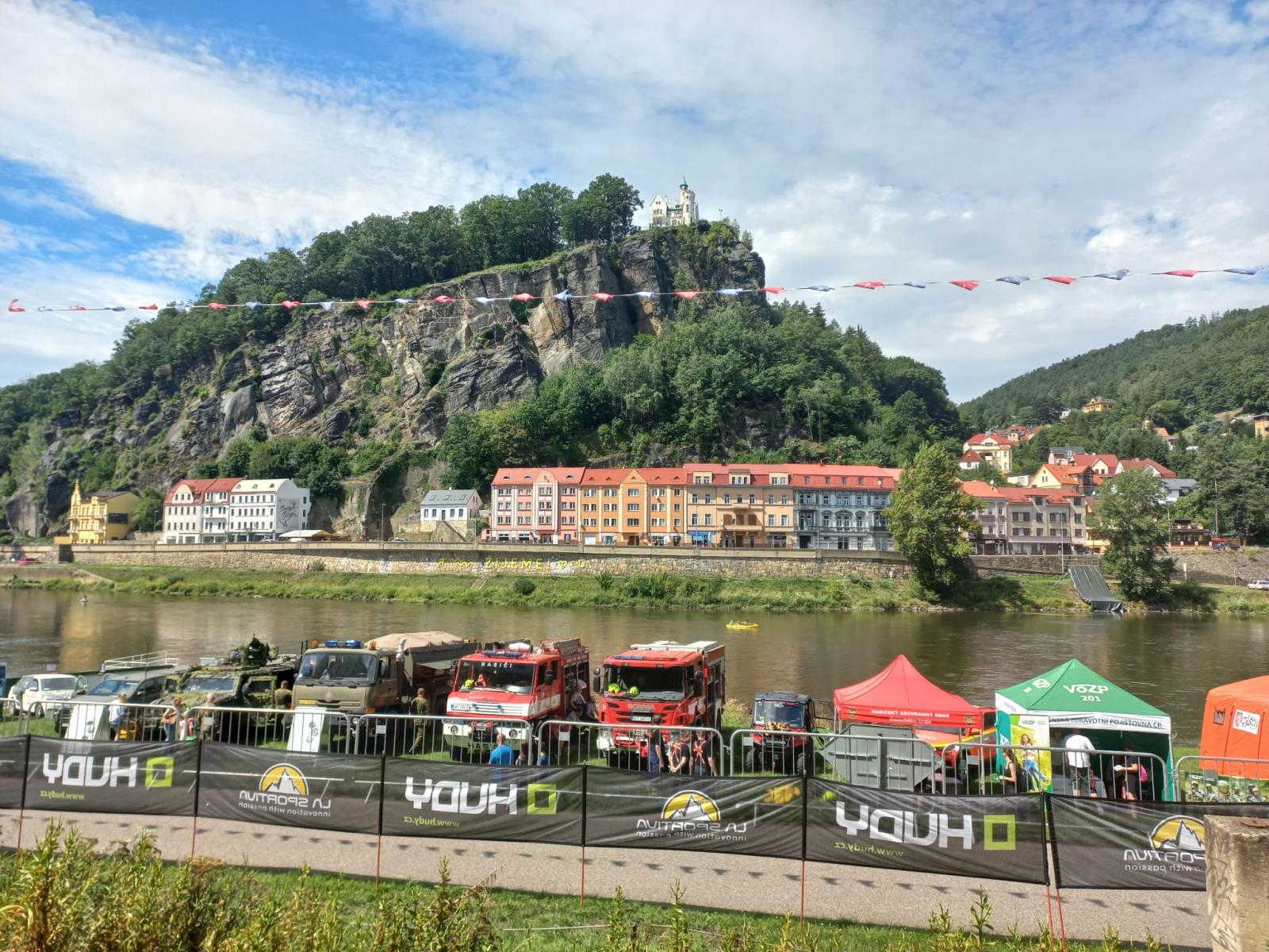 Běh na podporu vojenského fondu solidarity a nadace hasičů a policistů