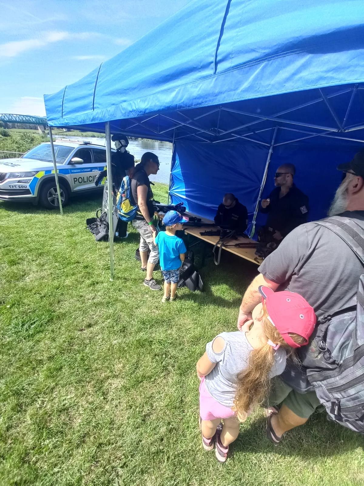 Běh na podporu vojenského fondu solidarity a nadace hasičů a policistů