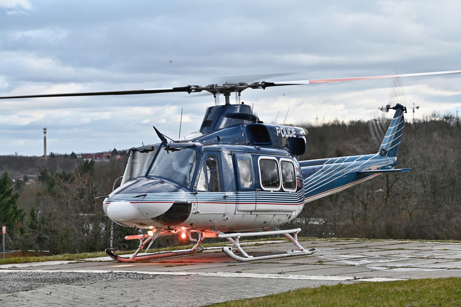 Bell 412