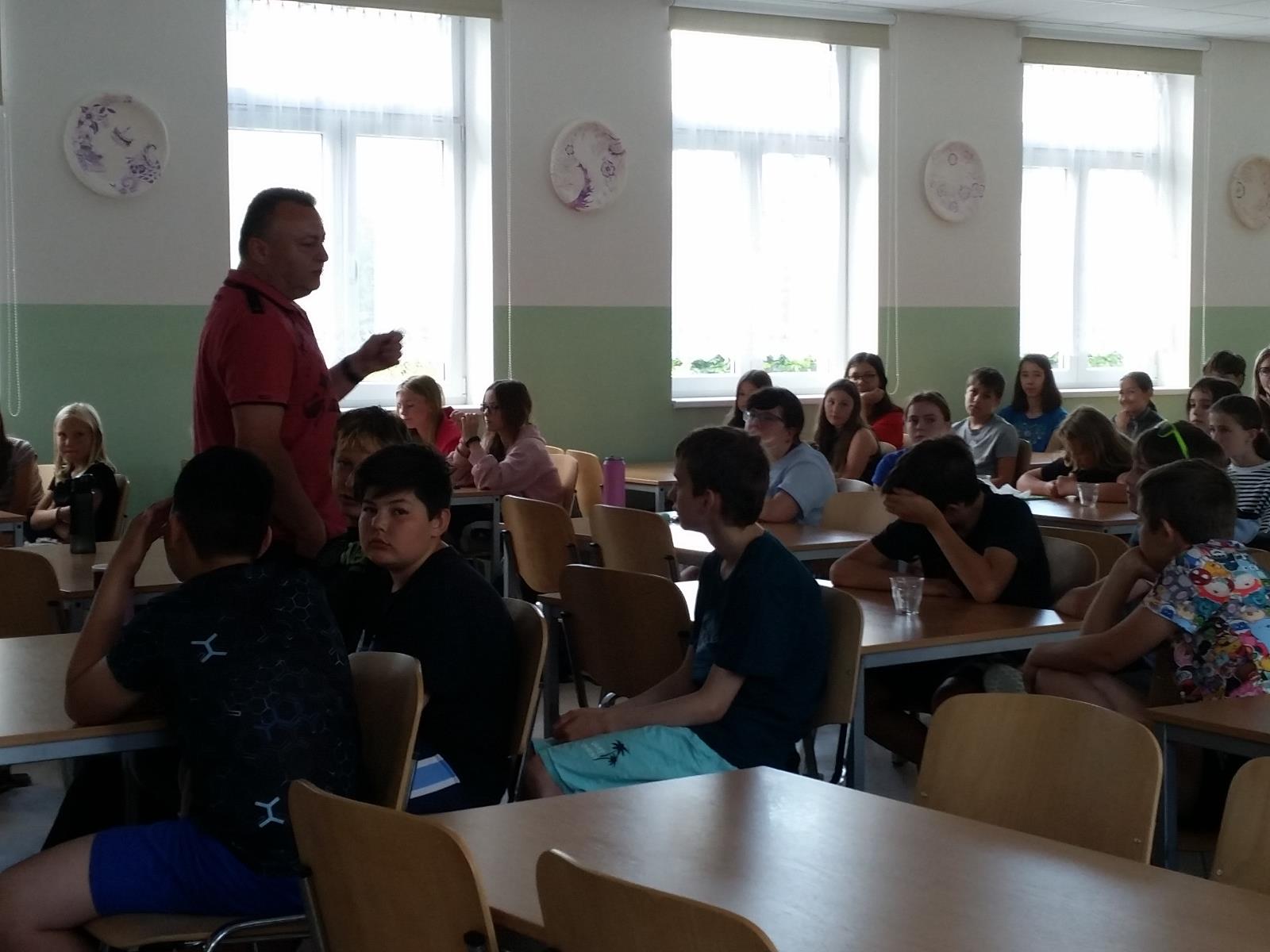 Beseda s žáky Základní školy Doberská Kladno