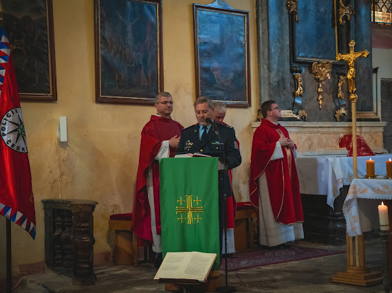 Bohoslužba za bezpečí Ostrov