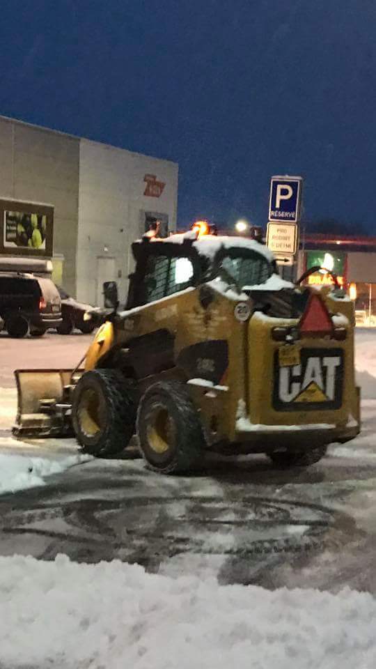 Caterpillar_Ivančice (2).jpg