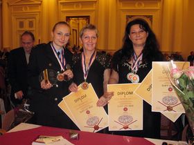 zleva V. Schneedörflerová, B.Pavlíčková, V.Hradská 