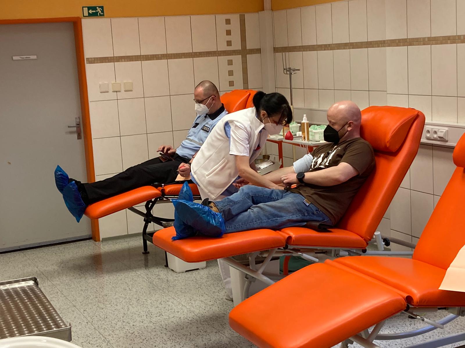 Chomutovští policisté darují krev