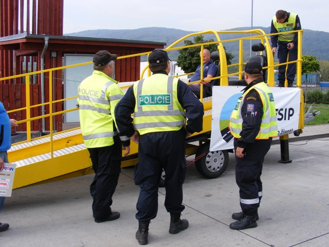D8 - Bezpečnostní pásy