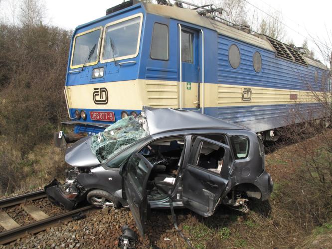 DN vlak x OA Horusice 01.jpg