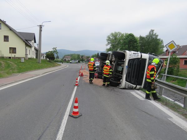 DN - Bělá pod Pradědem - nákladní vůz
