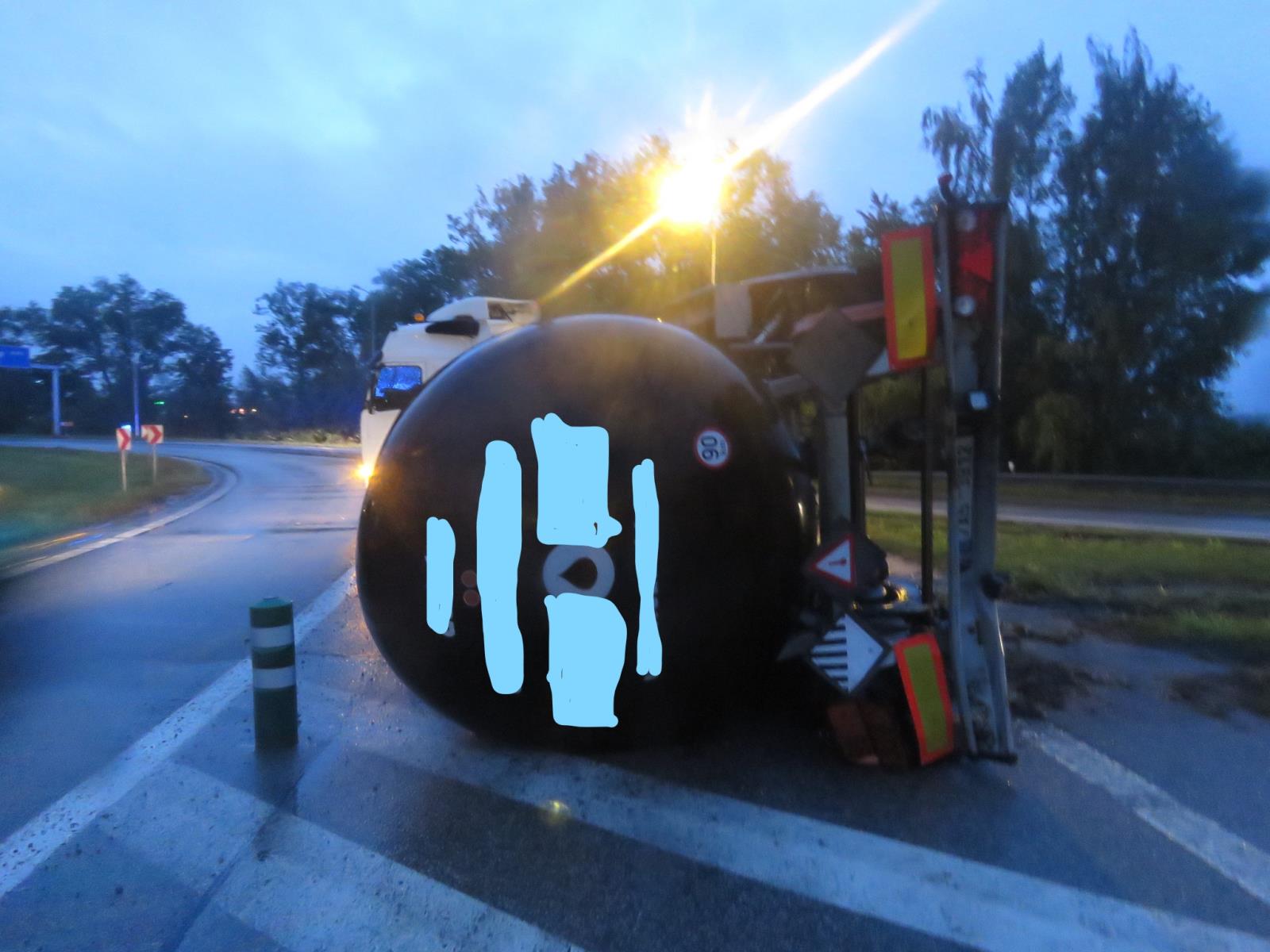 DN na kruhovém objezdu Okružní ul. 2.