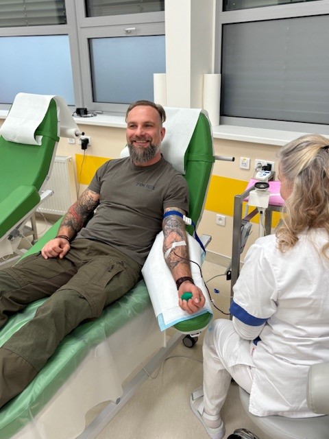 Darování krve - policisté ze  Speciální jednotky Temelín