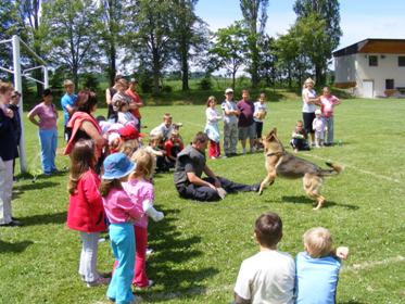 Den dětí ZŠ a MŠ Kluky - 1.6.2009 017.jpg