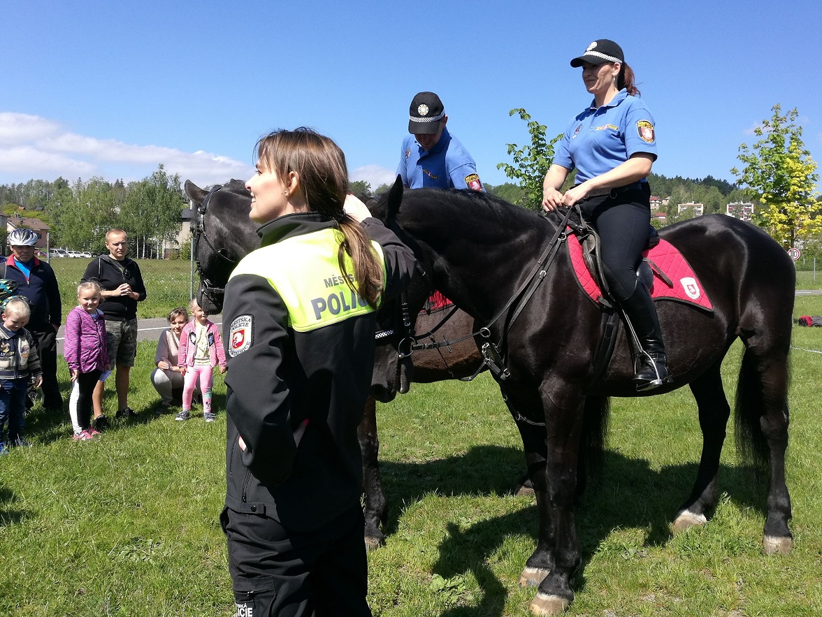 Den s policií 2019