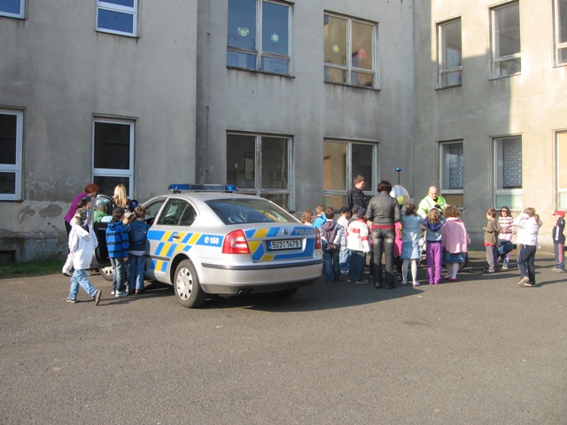 Den s policií 5