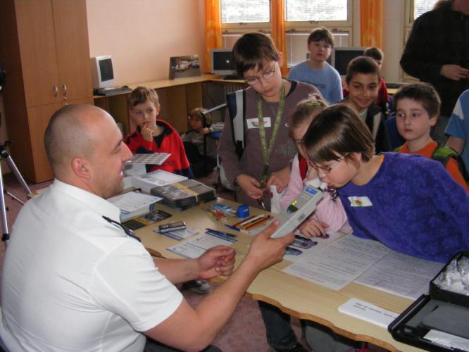 Den zdraví ZŠ Plešivec 19.3.2009 (1).jpg