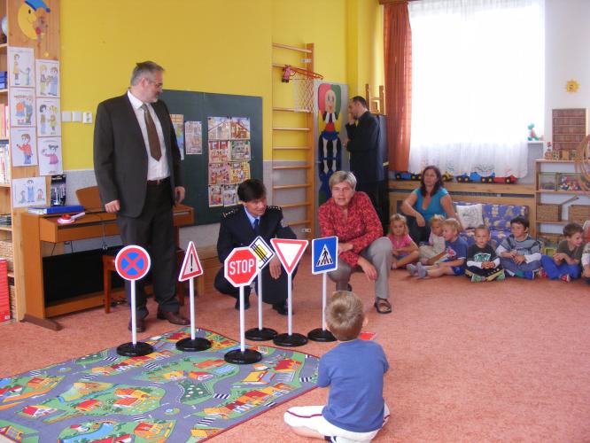 Děti v silničním provozu - MŠ Studentská 