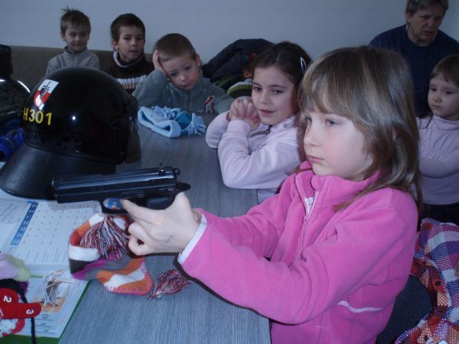 Děti z MŠ Střížovice navštívily OOP J.Hradec.JPG