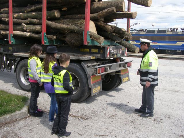 Dětská policie_jaro 2011_14