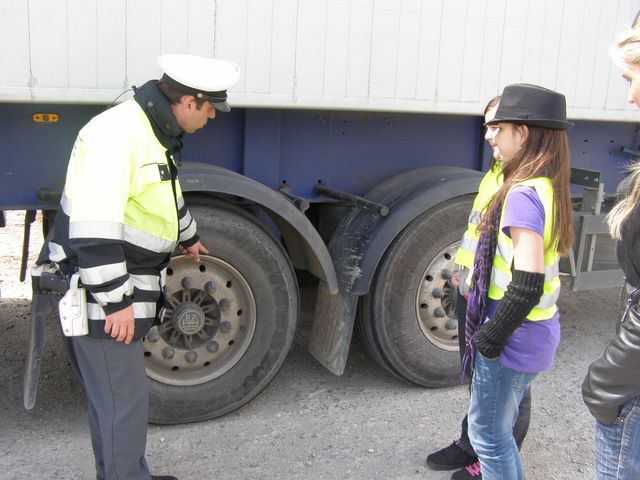 Dětská policie_jaro 2011_15