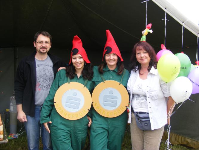 Dětský den  s vojáky a IZS.jpg